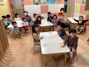 【小規模保育園:小田原園】絵本ブログ「ひよこはにげます」