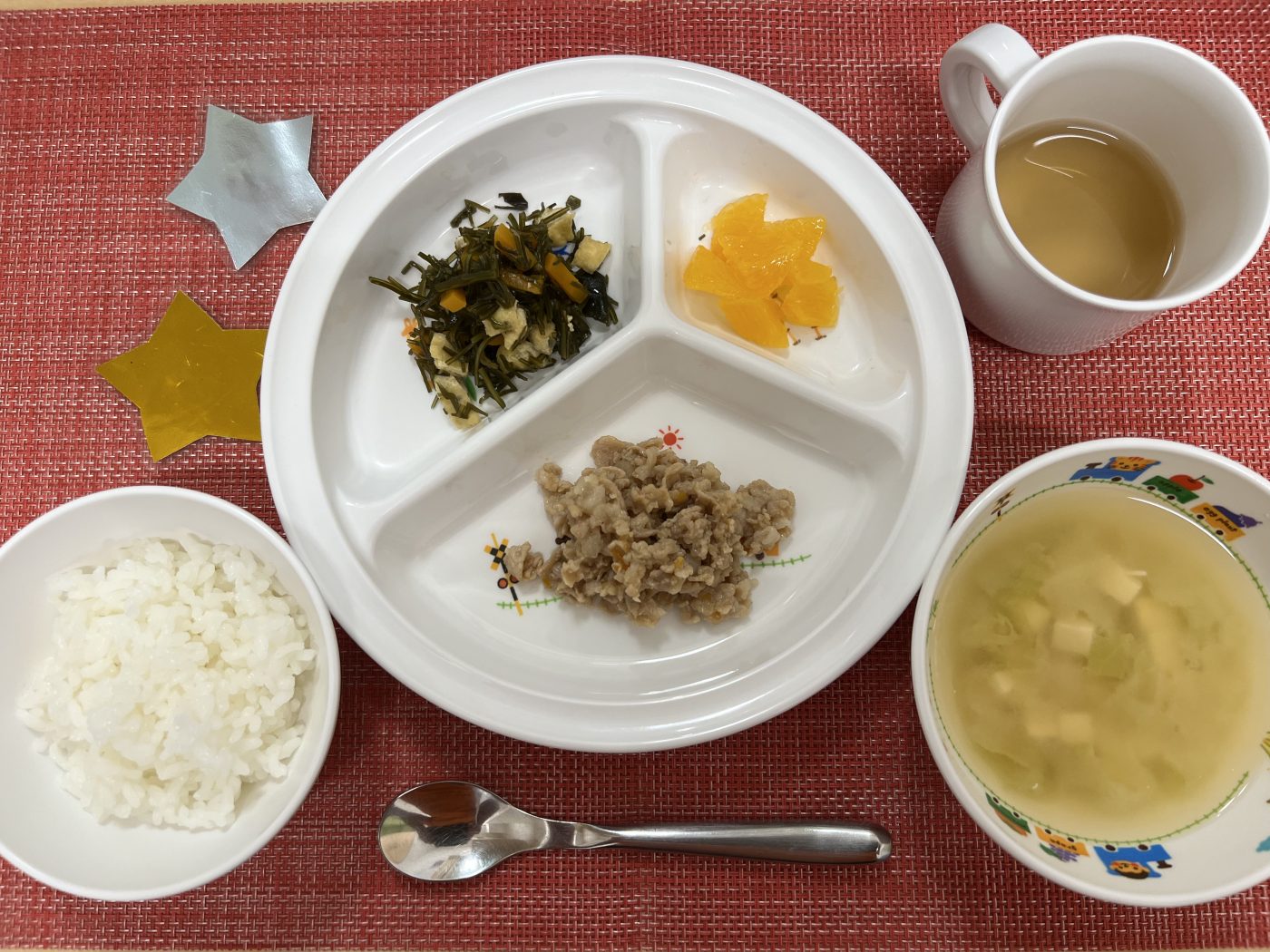【6月13日㈭の給食・おやつ】