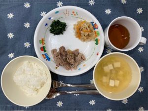 5月11日(木)の給食・おやつ