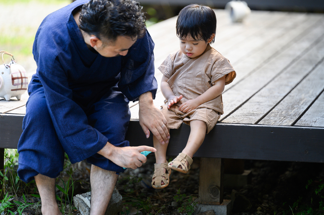 小さなお子さんが虫に刺されないよう対策しよう