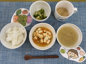 2月27日(火)の給食・おやつ【誕生日会】