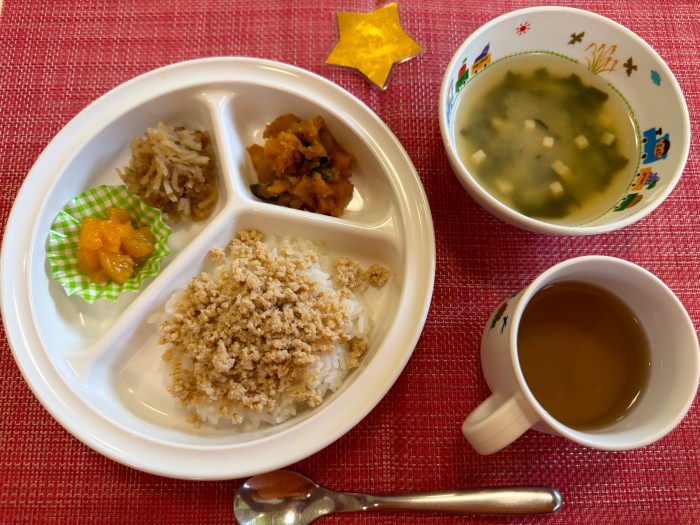 【5月7日㈭の給食・おやつ】
