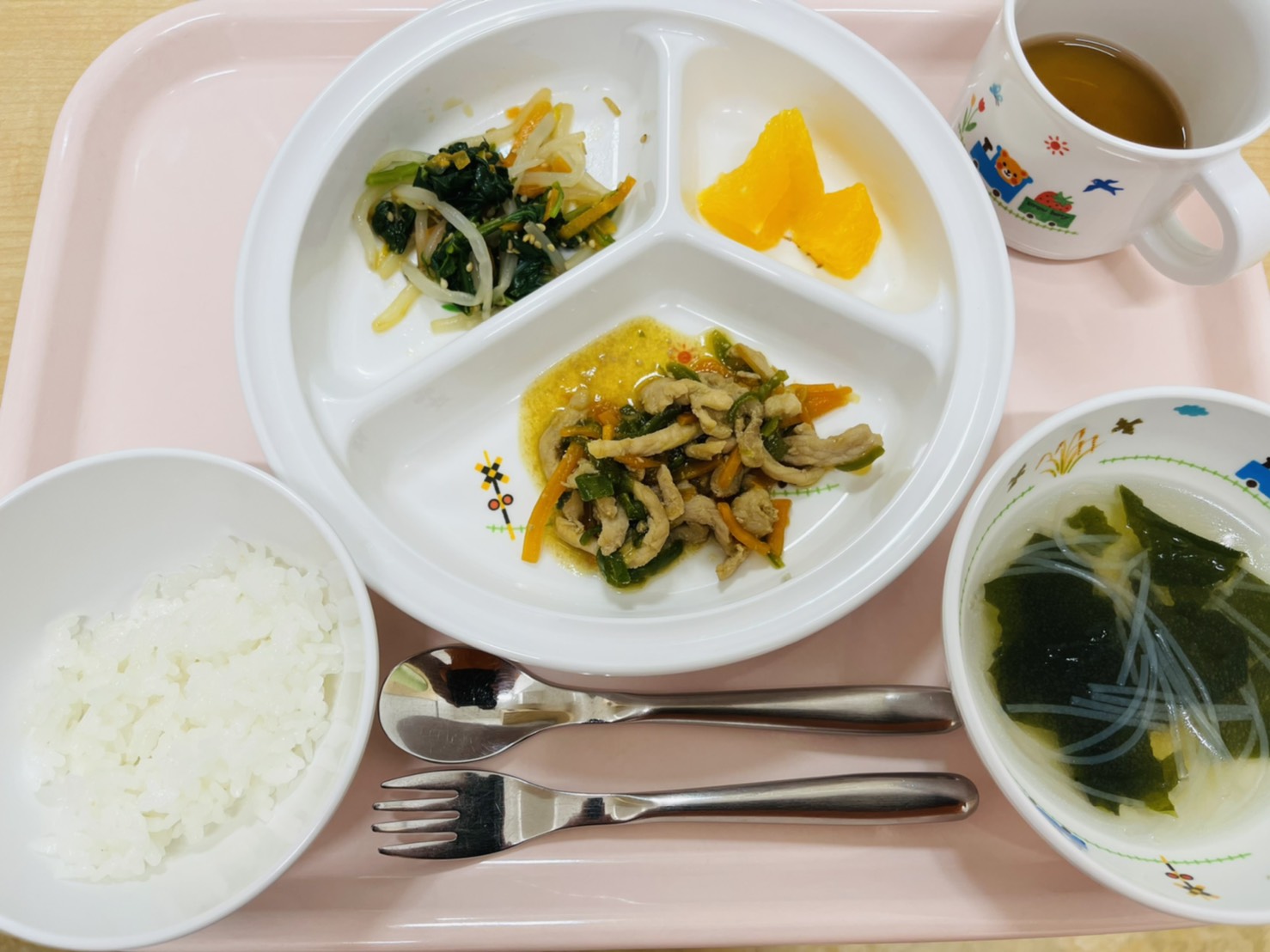8月16日(水)の給食・おやつ