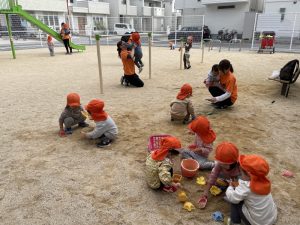 みんなで公園に行って遊んだよ?