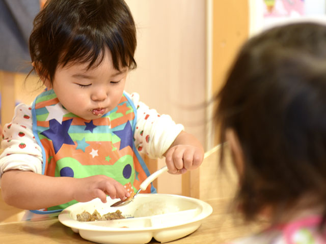 栄養士・まかこ 先生について