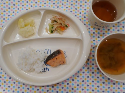 １０月１０日の給食(^_-)-☆