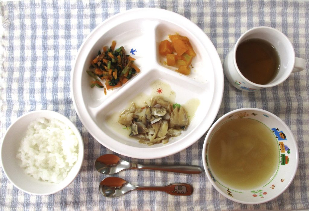 9月14日(木)の給食・おやつ