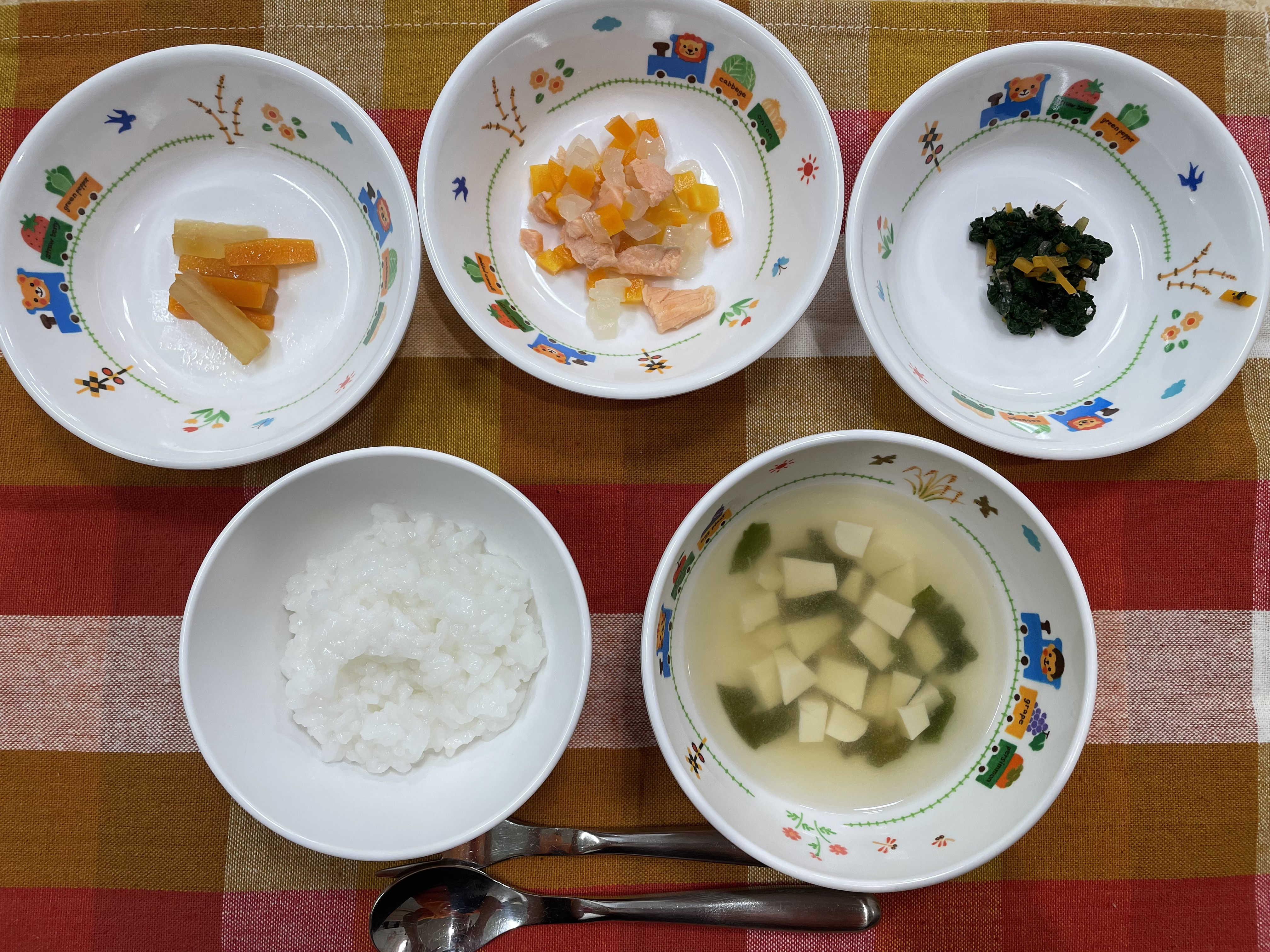 9月20日(水)の給食・おやつ