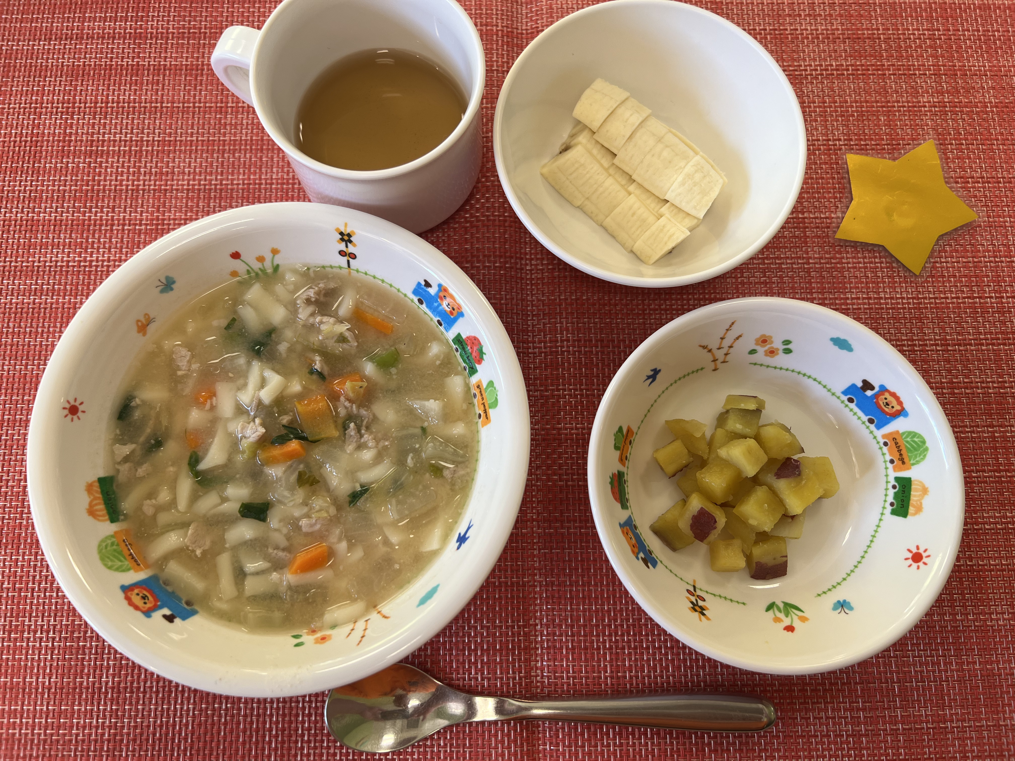 【12月12日㈭の給食・おやつ】