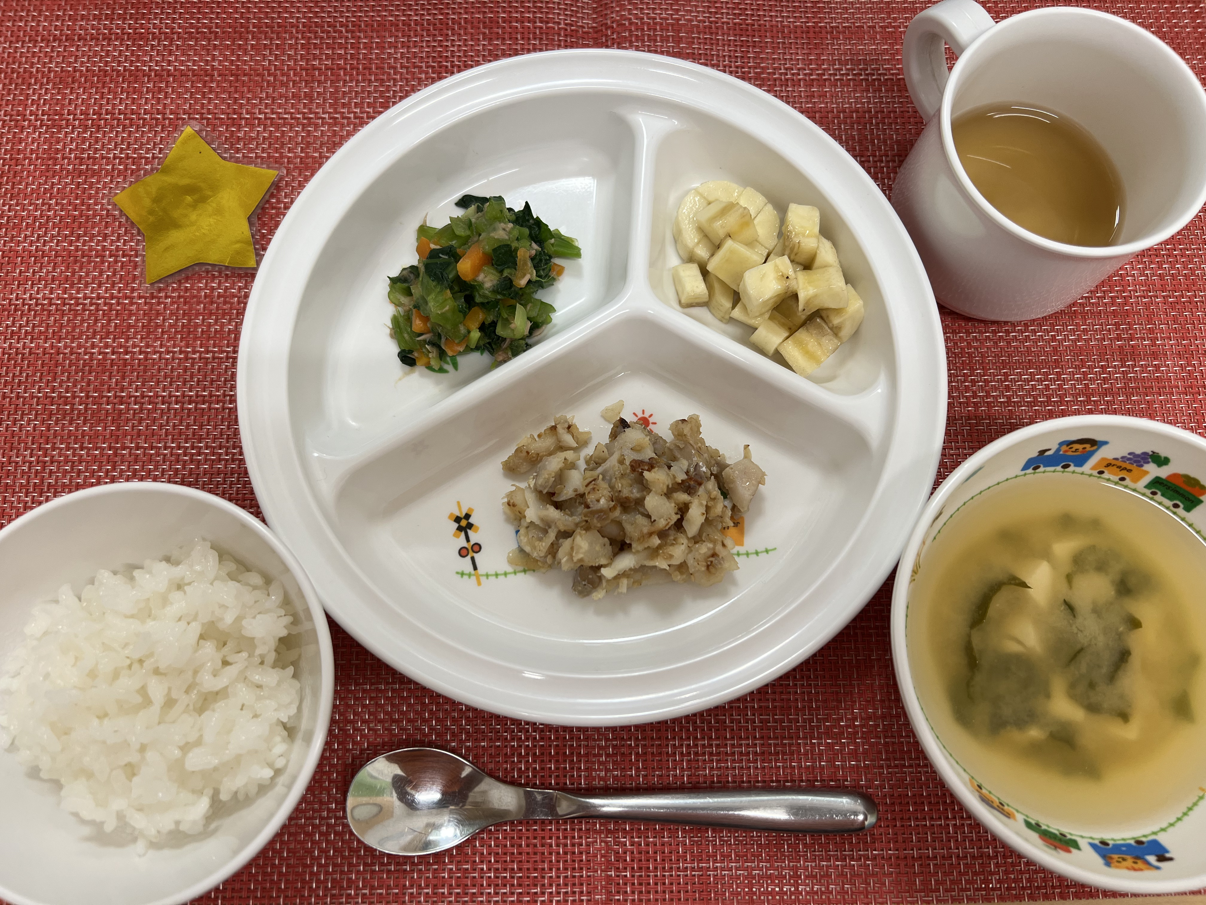 【12月20日㈮の給食・おやつ】