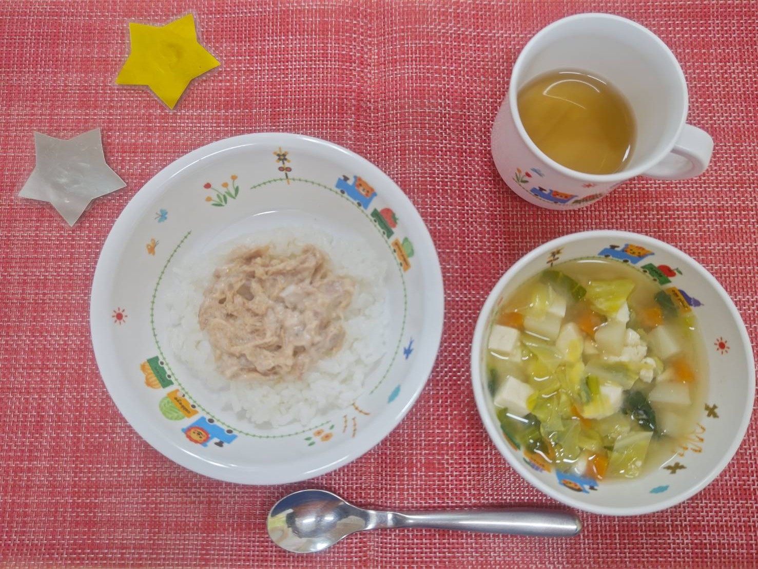 【2月8日㈯の給食・おやつ】