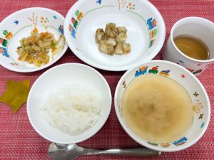 【4月2日㈭の給食・おやつ】
