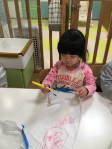 手作り凧で凧あげ🪁
