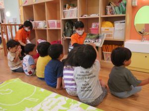 ?絵本読み聞かせプログラム?