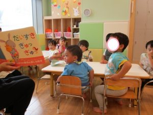 ?絵本読み聞かせプログラム?