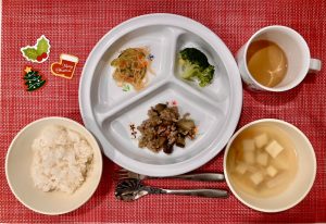 12月27日(水)の給食・おやつ