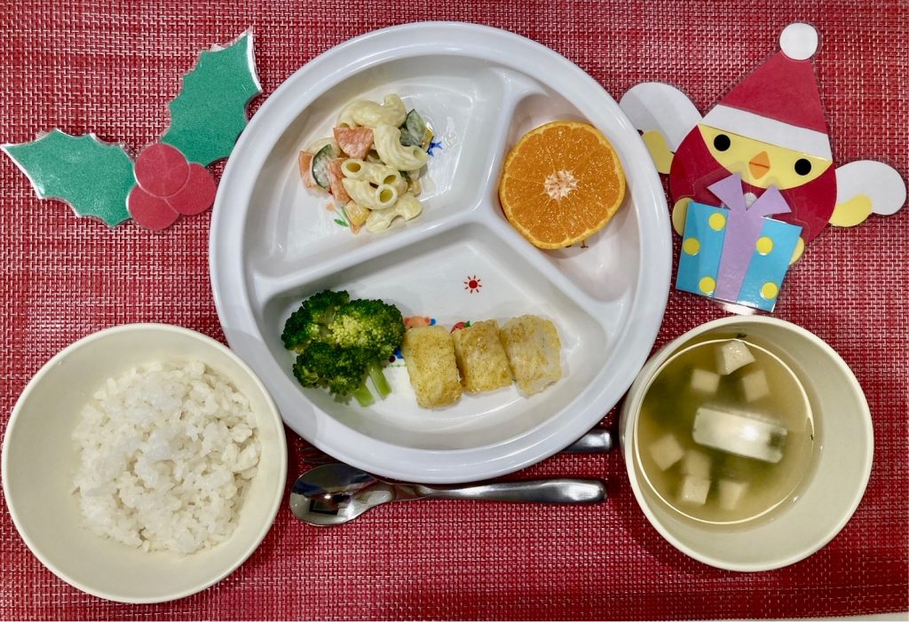 12月28日(木)の給食・おやつ