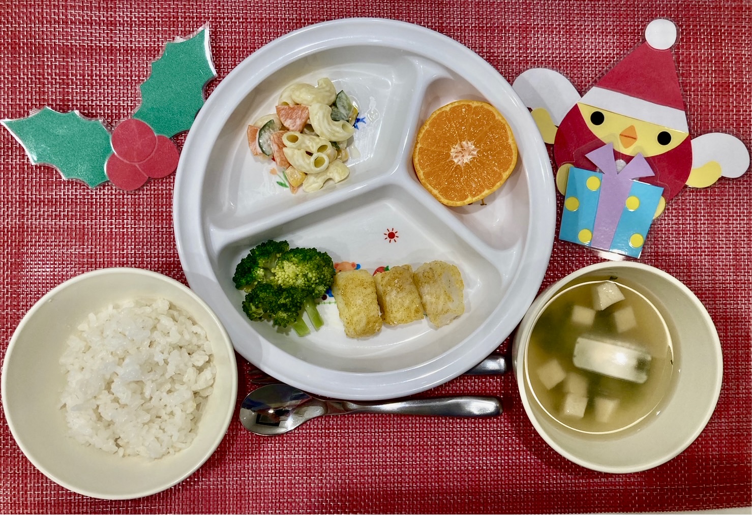 12月28日(木)の給食・おやつ