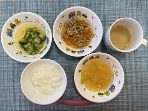 1月12日(金)の給食・おやつ