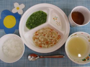 【4月15日(月)の給食・おやつ】