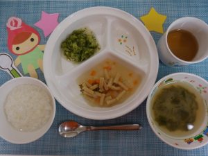 【7月1月㈪の給食・おやつ】
