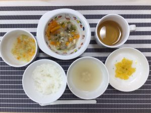 【8月14日㈬の給食・おやつ】