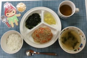 【1月8日㈬の給食・おやつ】
