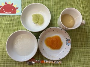 【8月12日㈫の給食・おやつ】