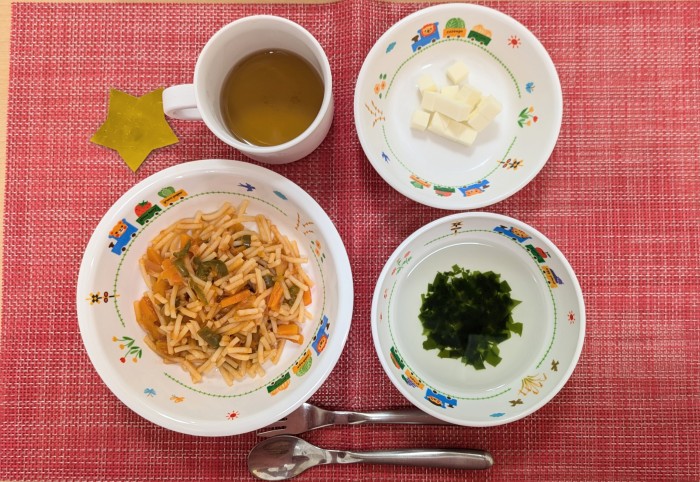 【10月18日㈯の給食・おやつ】