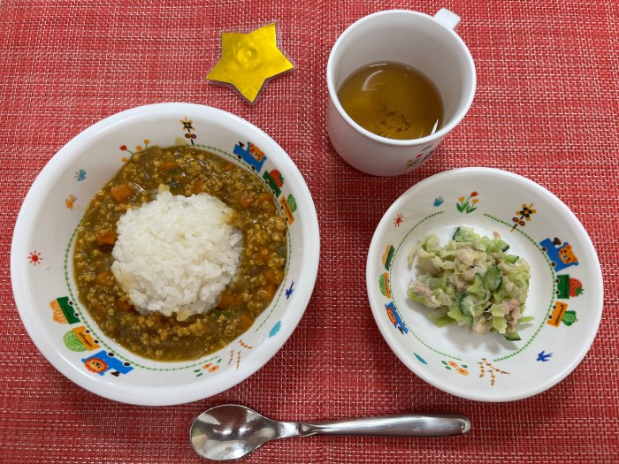 【11月20日㈭の給食・おやつ】