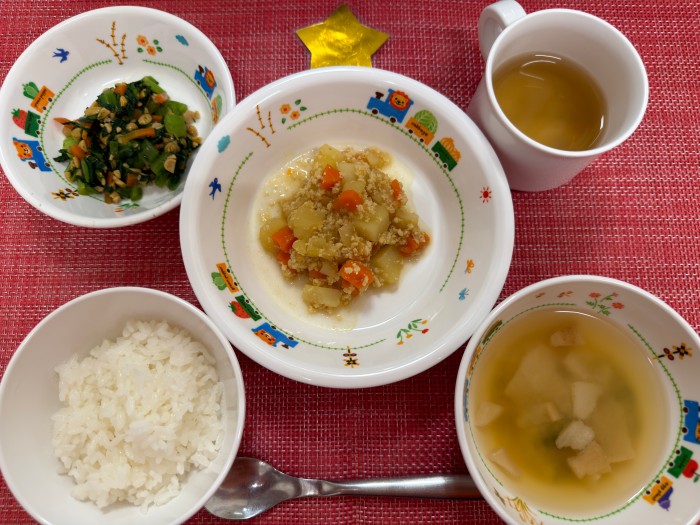 【12月2日㈫の給食・おやつ】