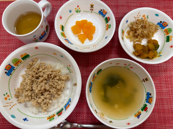 【1月26日㈪の給食・おやつ】