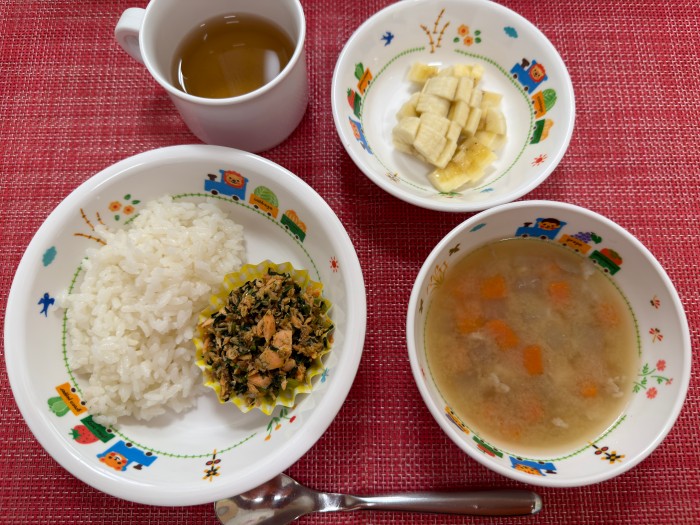 【1月22日㈭の給食・おやつ】