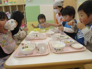 大好き！給食の時間！　4月17日
