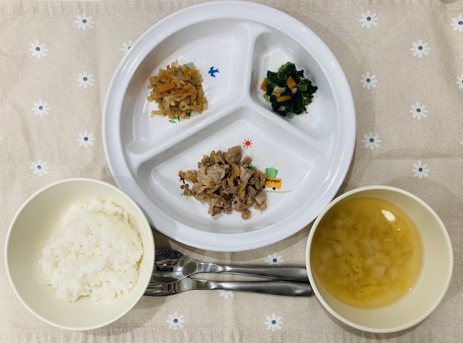 11月8日(水)の給食・おやつ