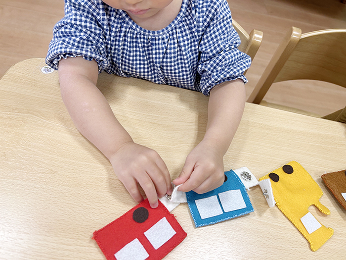 ボタンはめおもちゃ