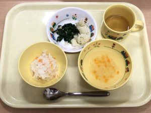 2月25日(金)の給食・おやつ