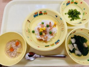 3月3日(木)の給食・おやつ