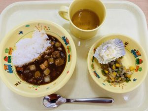 3月10日(木)の給食・おやつ