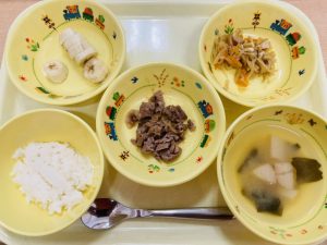 4月7日(木)の給食・おやつ