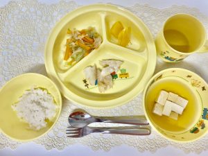 8月4日(木)の給食・おやつ