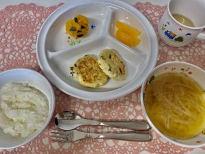 10月31日(月)の給食・おやつ