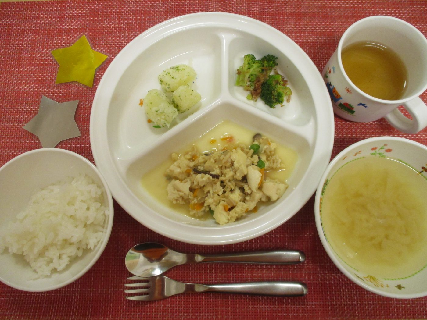 【7月22日㈪の給食・おやつ】