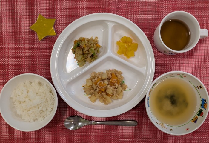 【9月19日㈯の給食・おやつ】