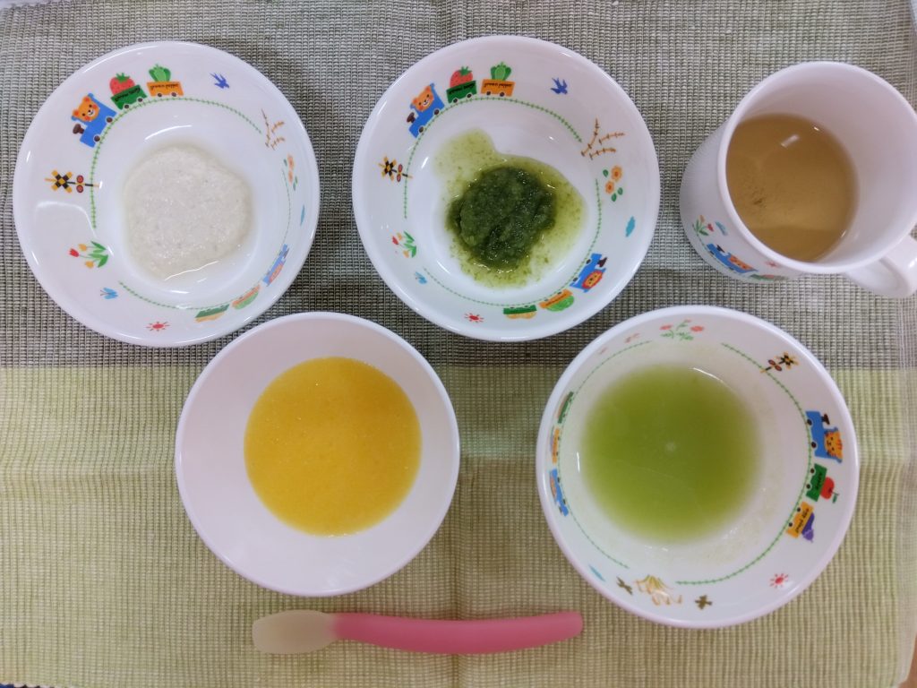 11月18日(水)の給食・おやつ