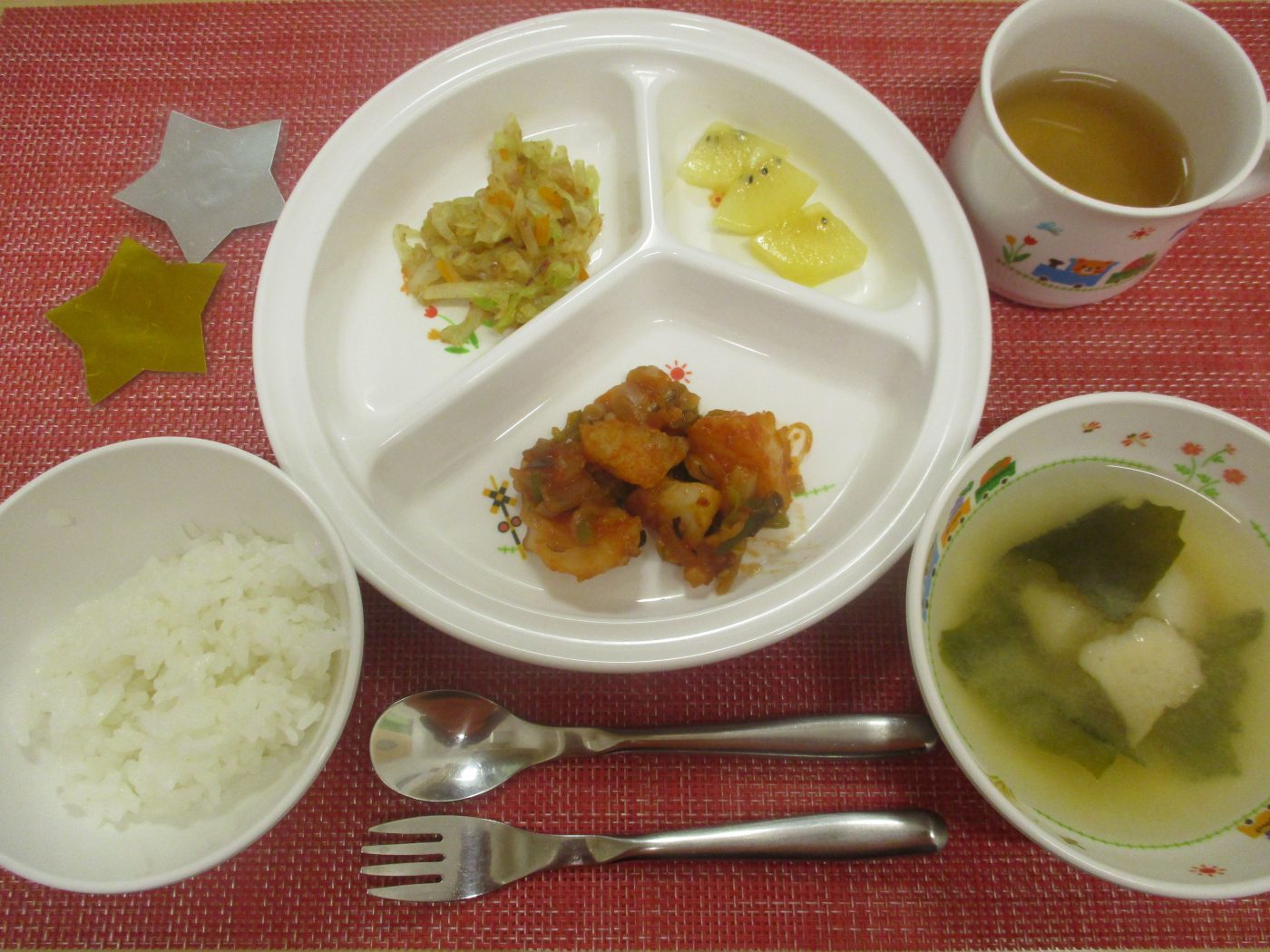 【8月14日㈬の給食・おやつ】