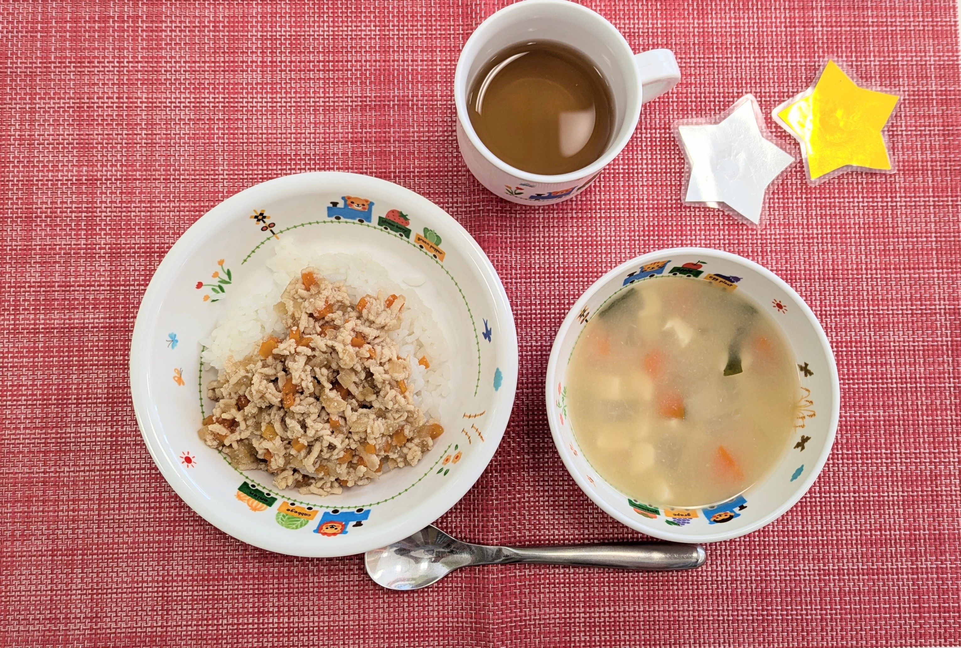 【2月1日㈯の給食・おやつ】
