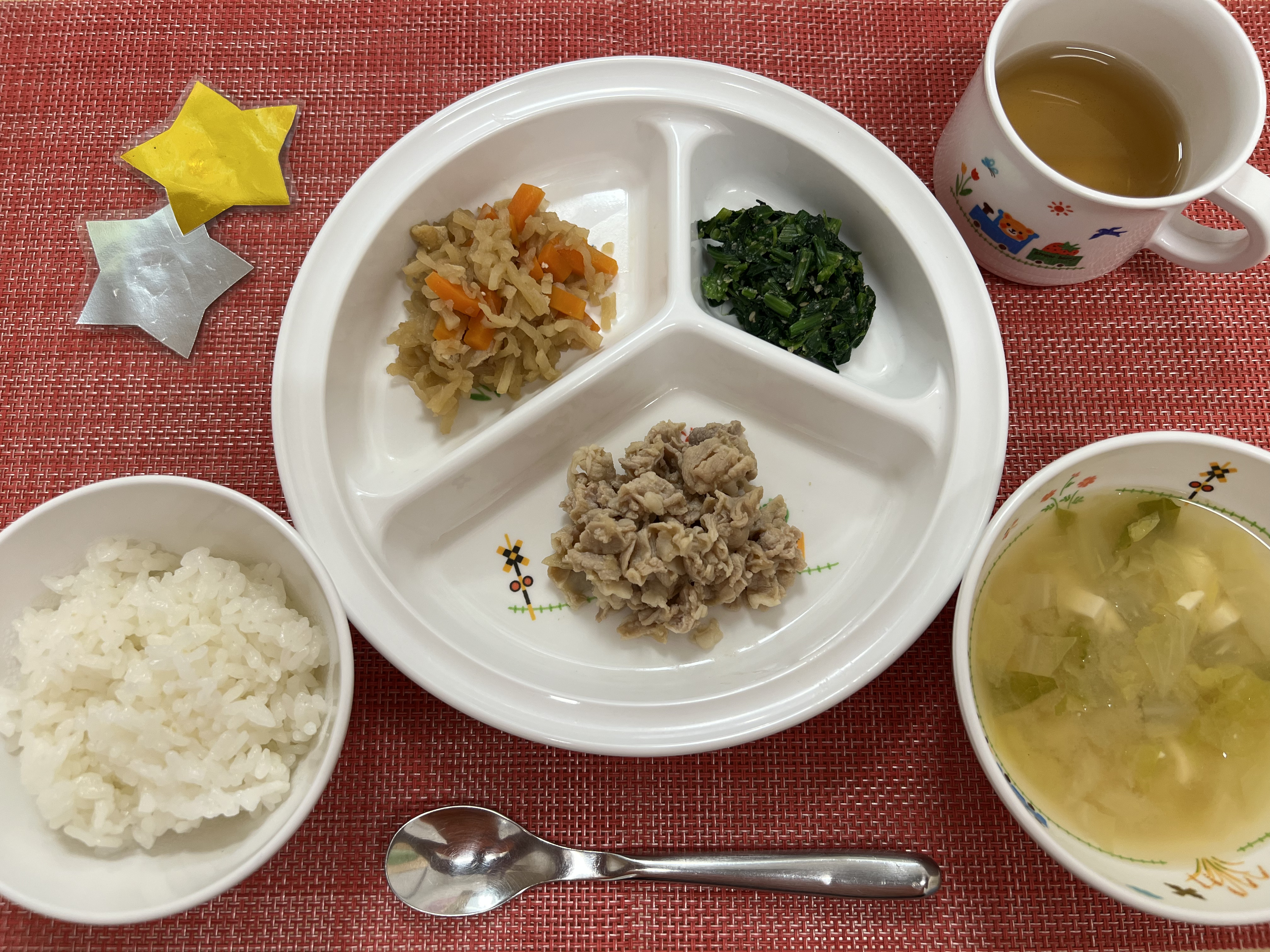 【2月6日㈭の給食・おやつ】