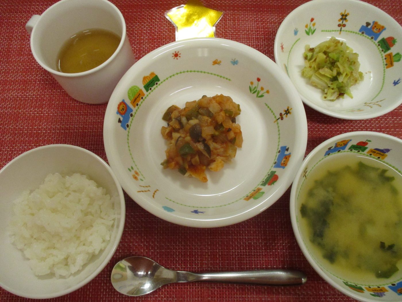 【5月2日㈮の給食・おやつ】