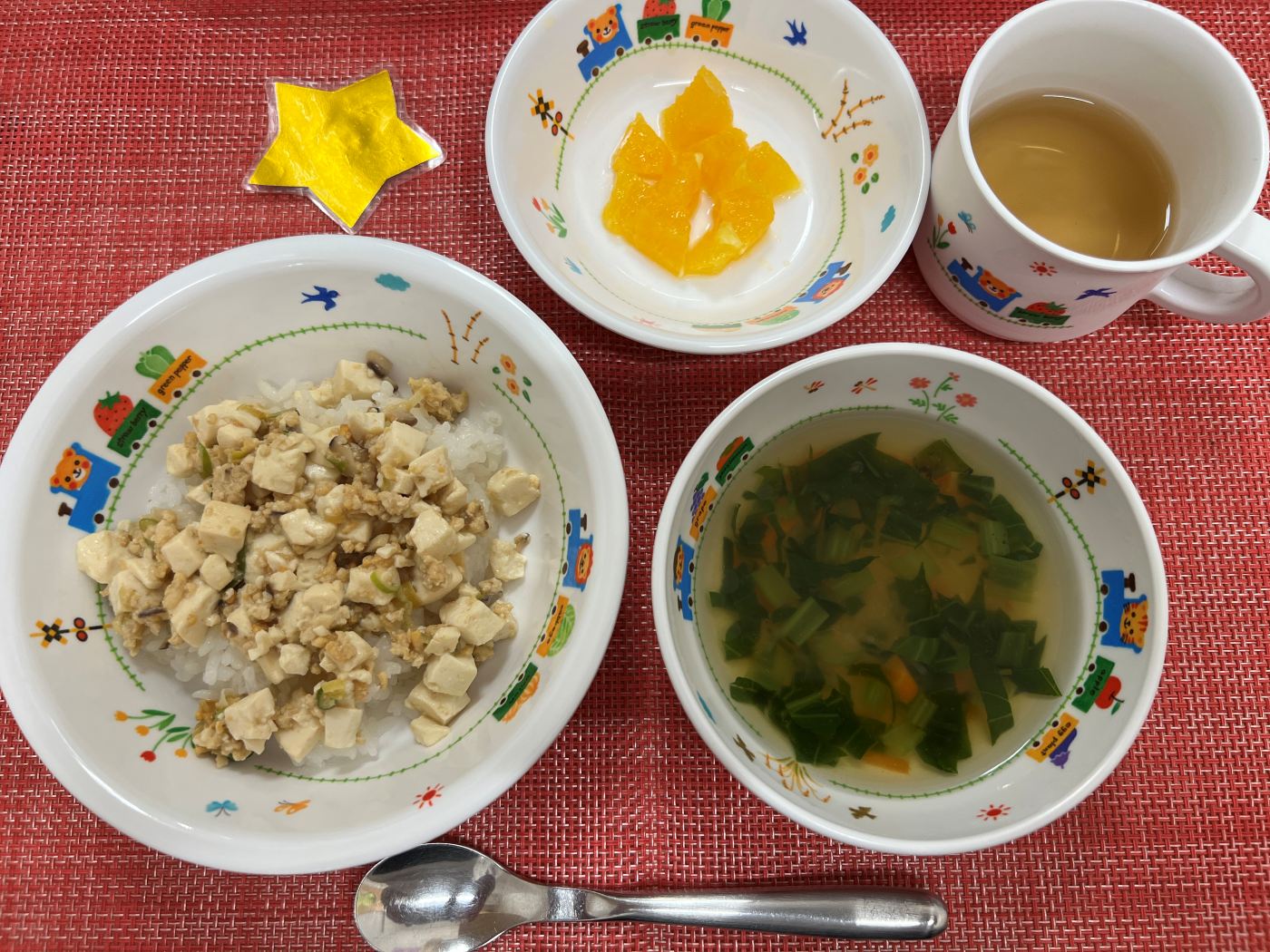 【10月15日㈬の給食・おやつ】
